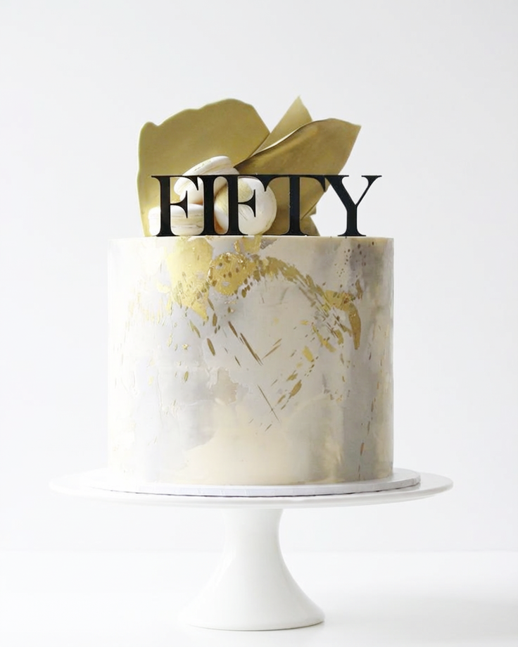 Topper Tort Cifră Personalizată – Disponibil în Diverse Materiale