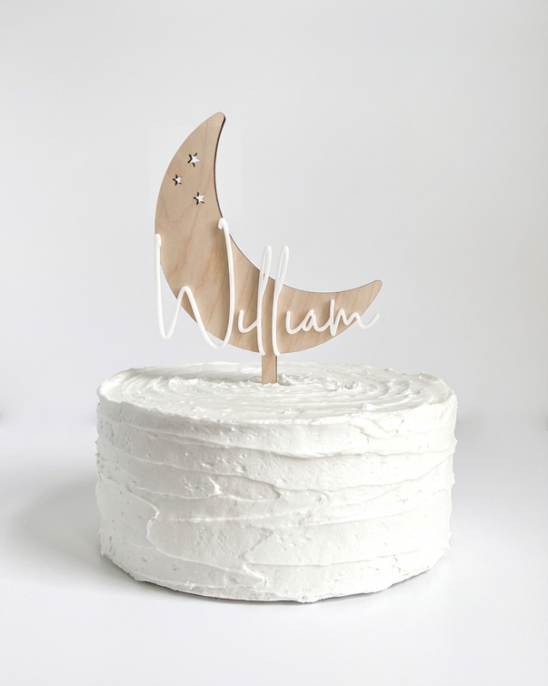 Topper tort semilună cu nume – lemn și acril, decor personalizat