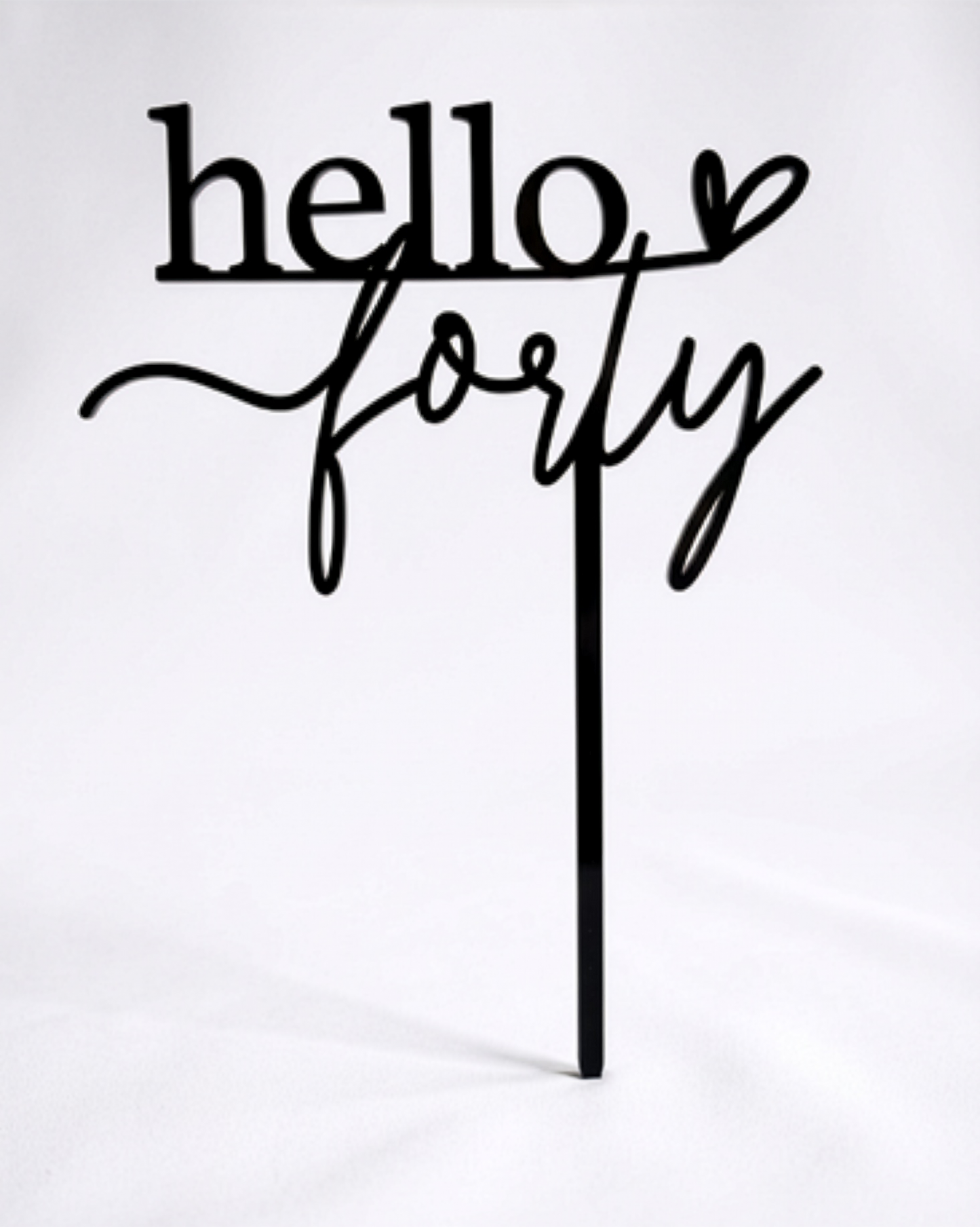 Cake Topper Personalizat – "Hello [Vârstă]” (Lemn sau Acril)