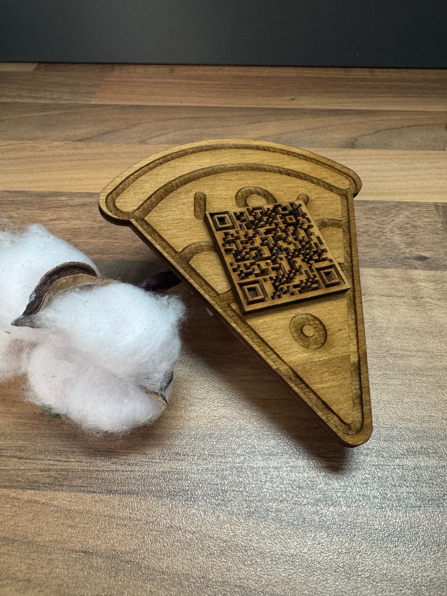 Cod QR în formă de pizza – decor personalizat pentru restaurante și evenimente