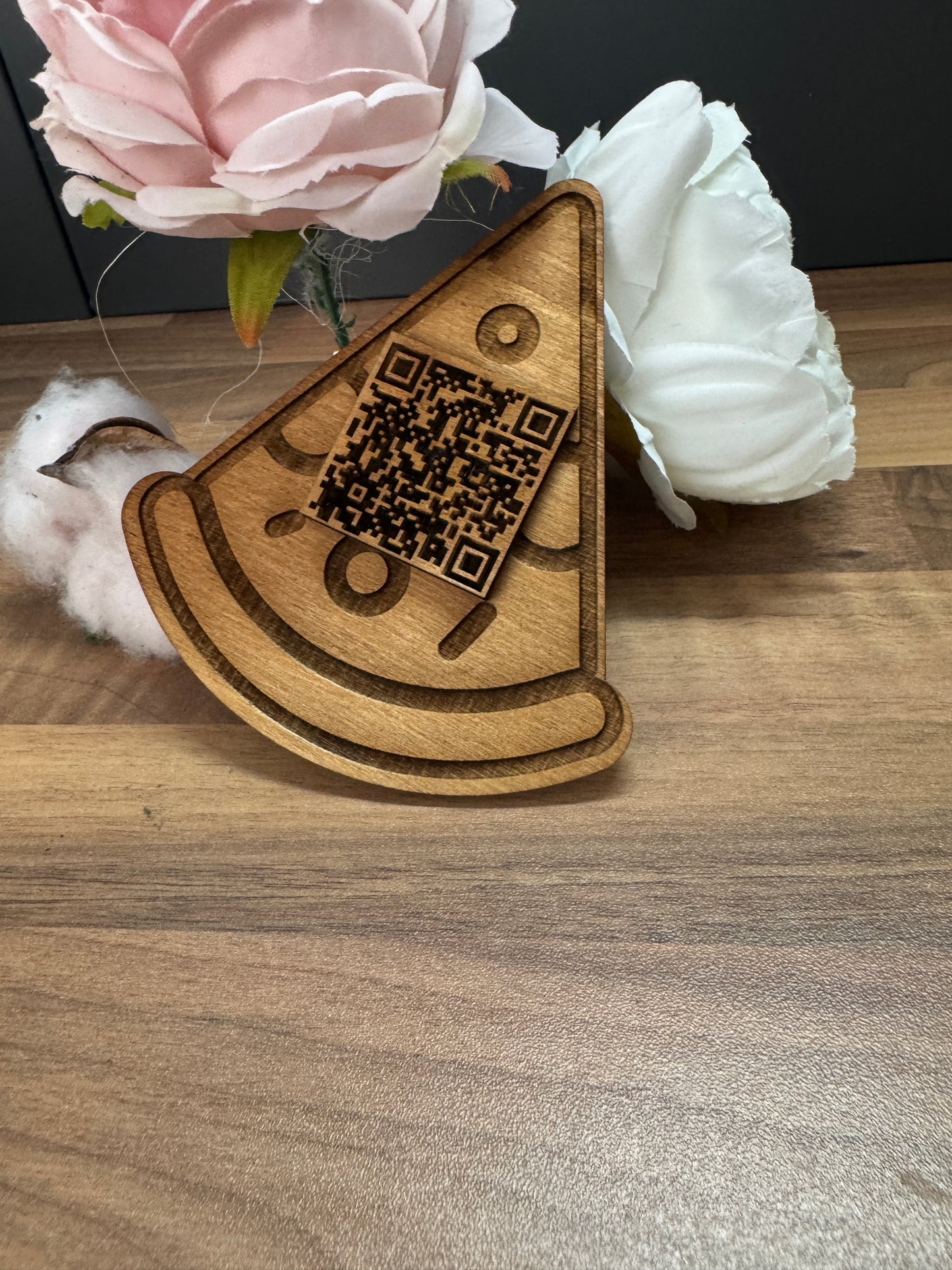 Cod QR în formă de pizza – decor personalizat pentru restaurante și evenimente