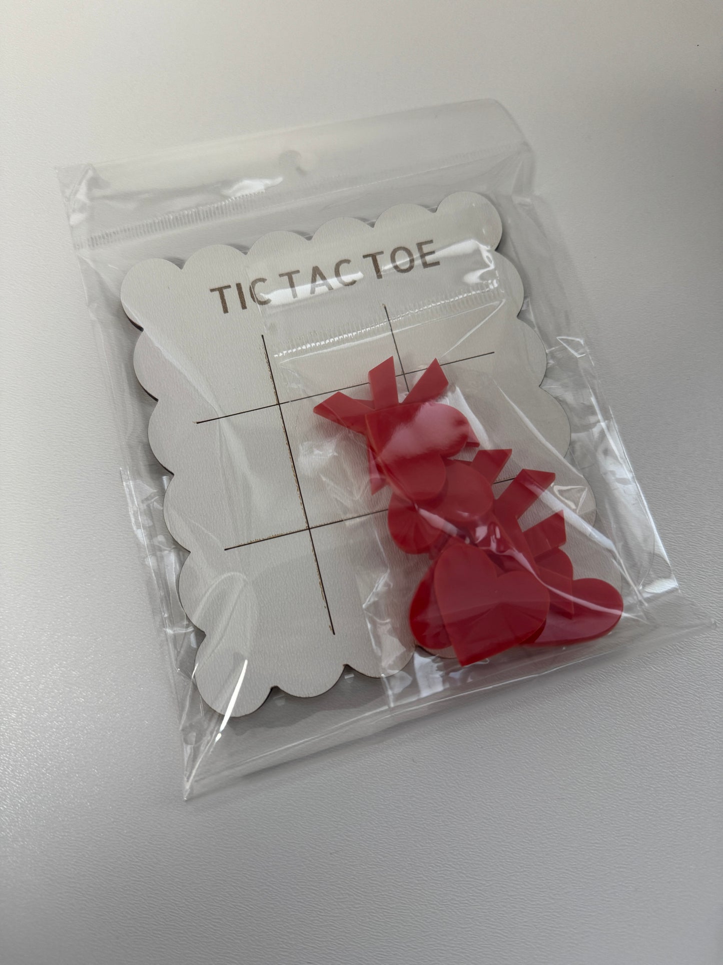 Joc Tic Tac Toe din HDF și Acril – Cadou Personalizat și Decorativ