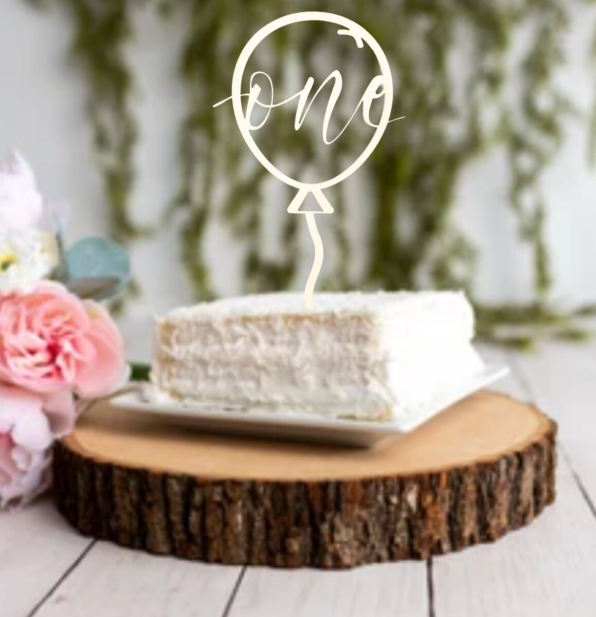 Topper tort „One Balloon” din lemn – decor aniversar 1 an / tăiere moț