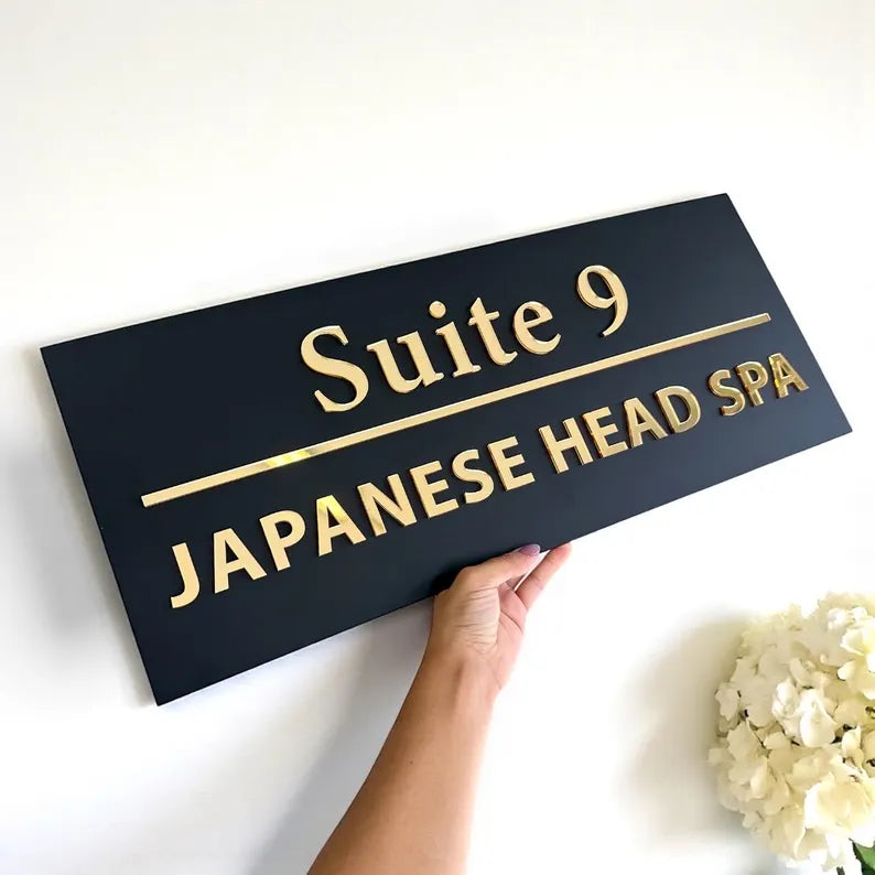 Logo Personalizat Premium – Firmă din Acril sau Lemn, Design 3D pentru Birou, Salon sau Casă